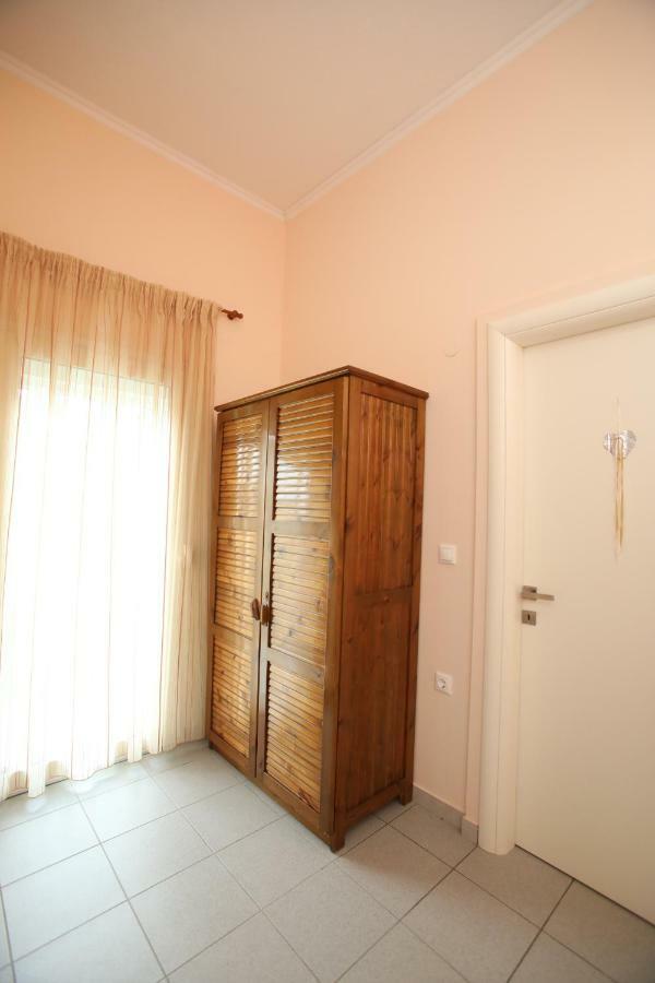 Apartment Pavlidis